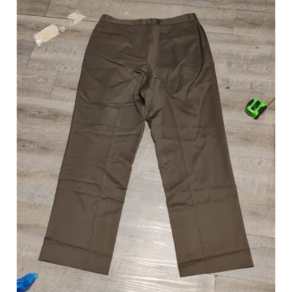 Albert Nipon 2 Piece Suit Mens 40L pant 38x33L Solid Brown Three Button